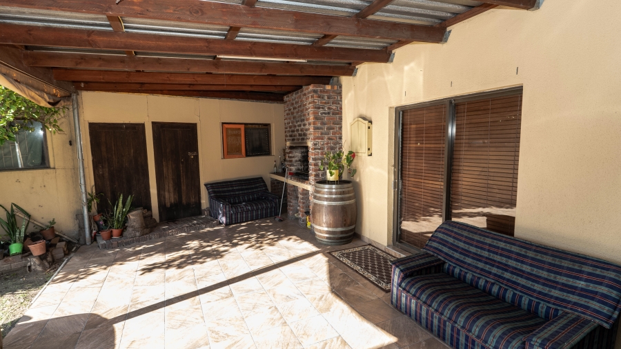 3 Bedroom Property for Sale in Rustdal Western Cape